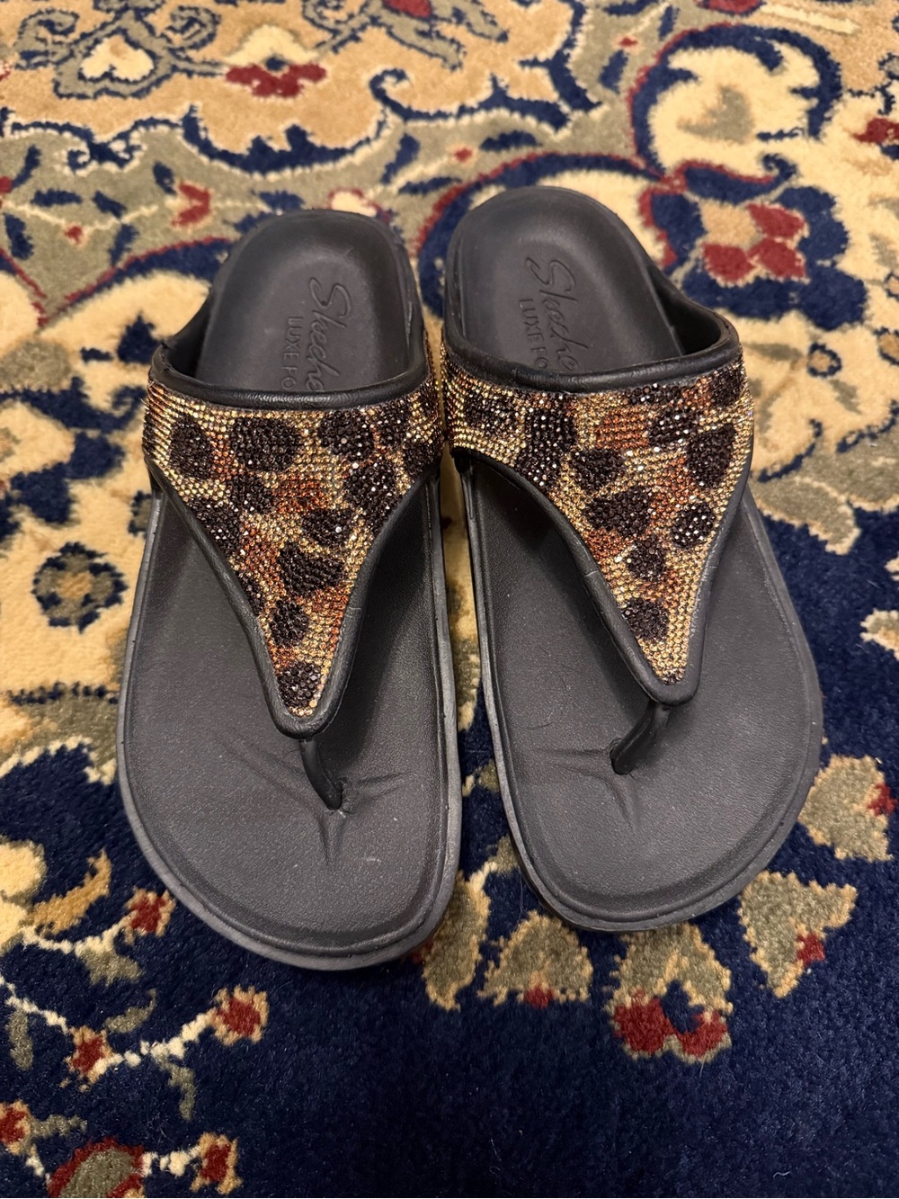 Skechers Beaded Leopard Print Thong Sandals - Black, Brown